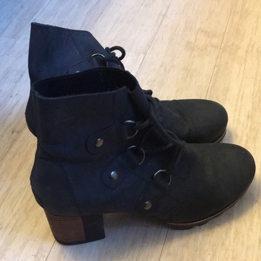 Sorel Addington Black Leather Winter Boot